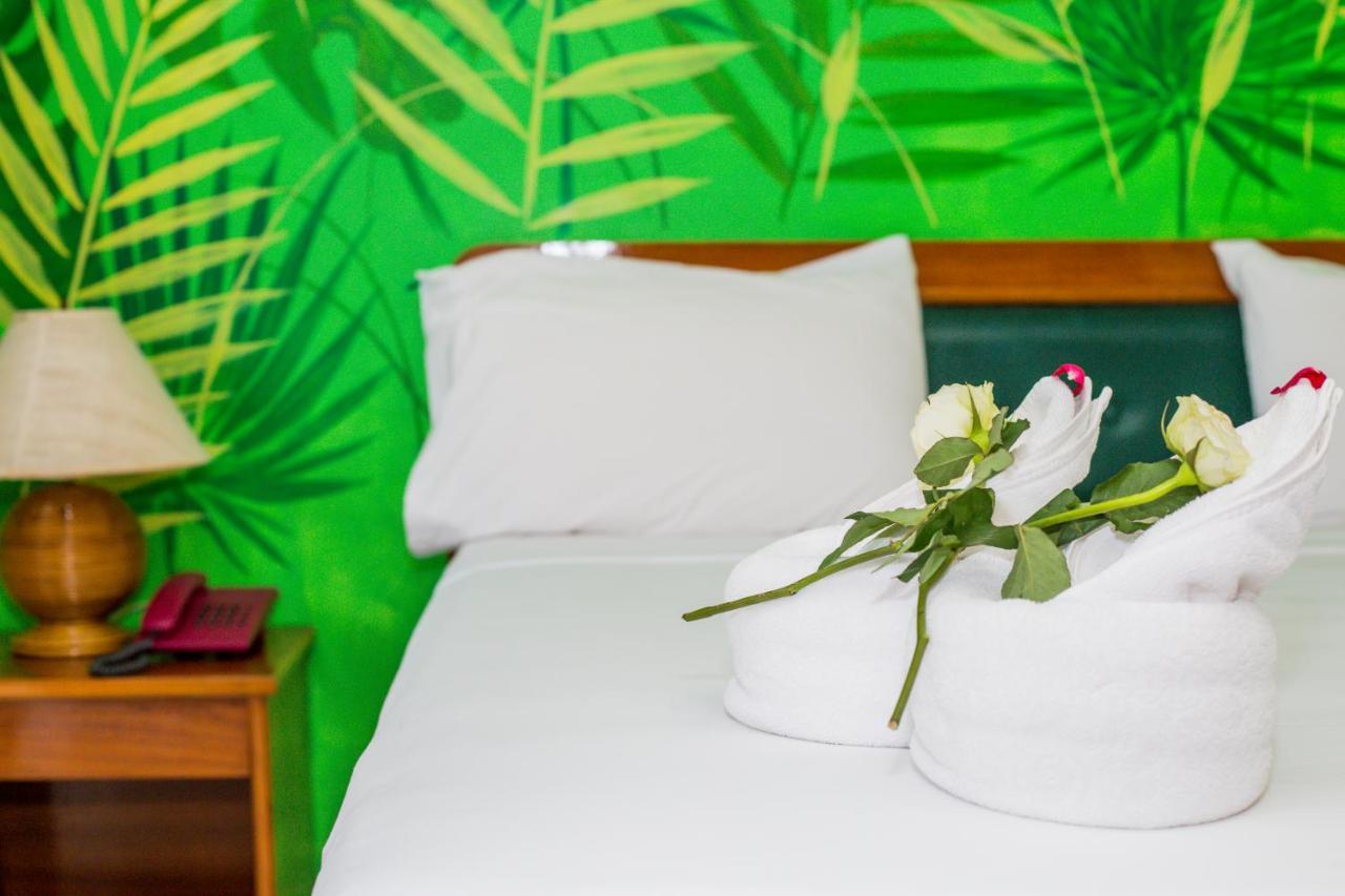 Panda Hotel Patong Eksteriør bilde